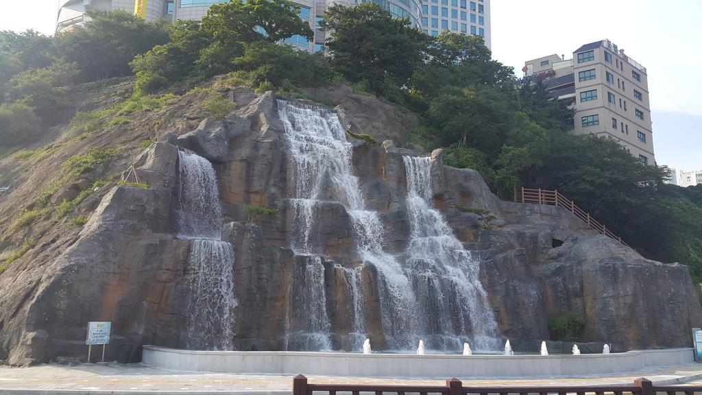 Hotel Queen 釜山広域市 エクステリア 写真
